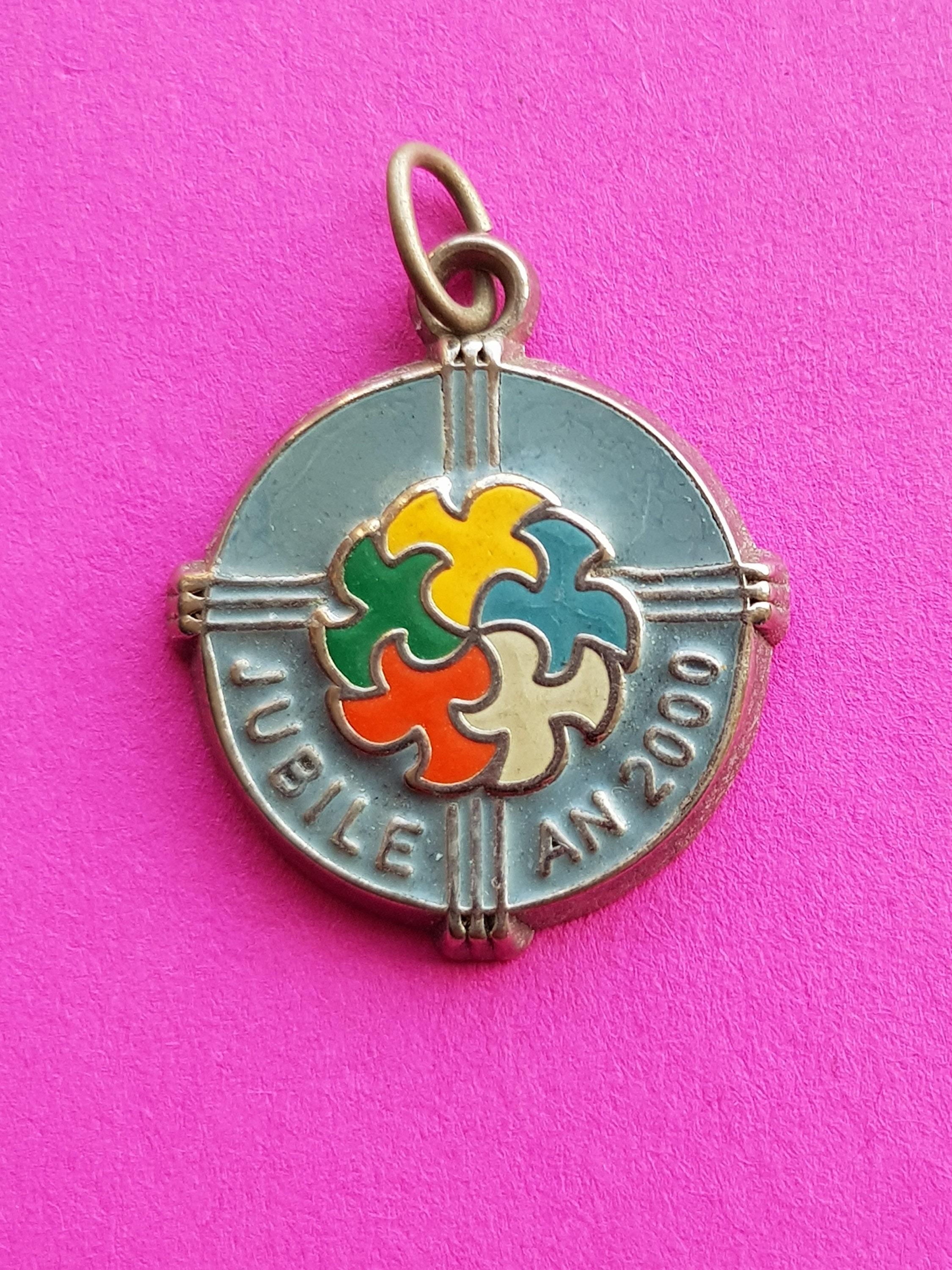 Religious Vintage Enameled Silver Plated Medal Pendant Medaillon ...
